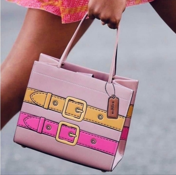 COACH CASHIN CARRY 22 LIGHT BLUSH MULTI LEATHER W/TROMPE L'OEIL PRINT - Picture 3 of 11